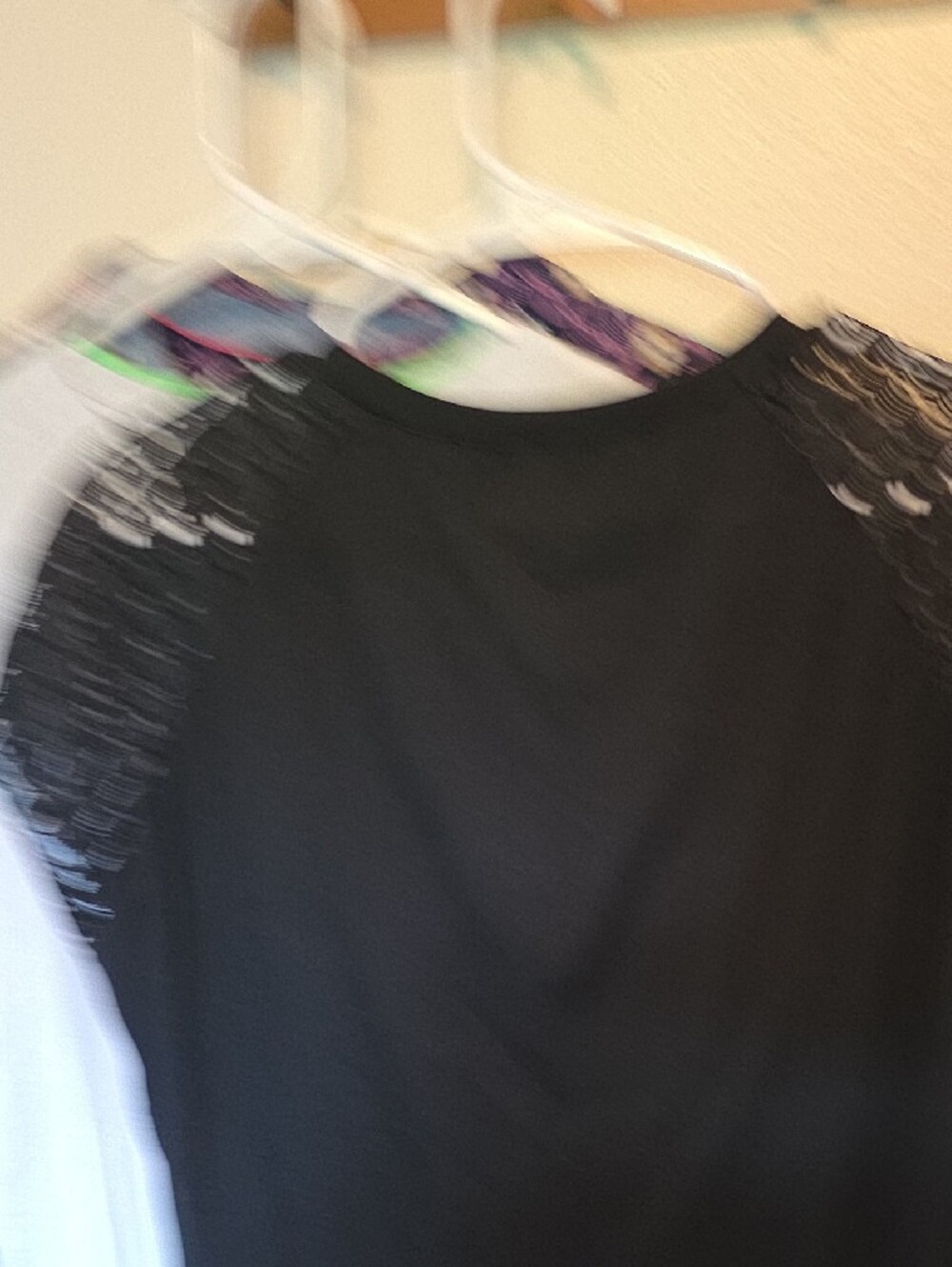 Womens Bundle Sz Med 4 Shirts - Picture 12 of 12